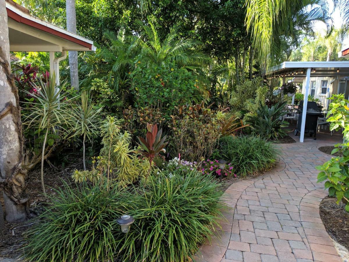 Tropical Villas Of Venice Beach Exterior photo